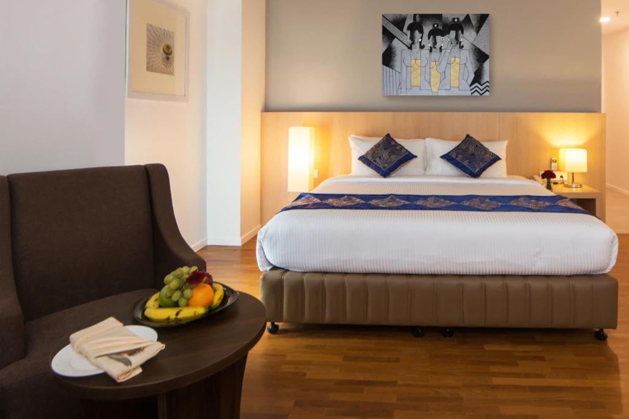 Wyne Hotel Rangun Zewnętrze zdjęcie