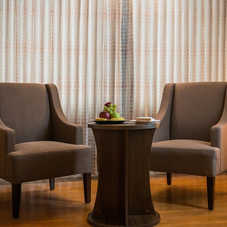 Wyne Hotel Rangun Zewnętrze zdjęcie