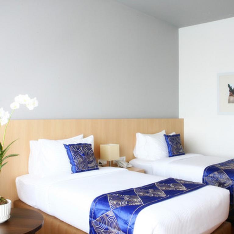 Wyne Hotel Rangun Zewnętrze zdjęcie