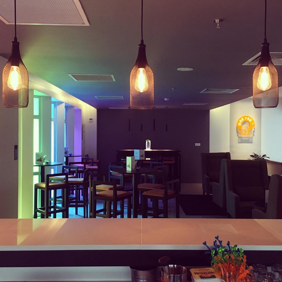 Wyne Hotel Rangun Zewnętrze zdjęcie