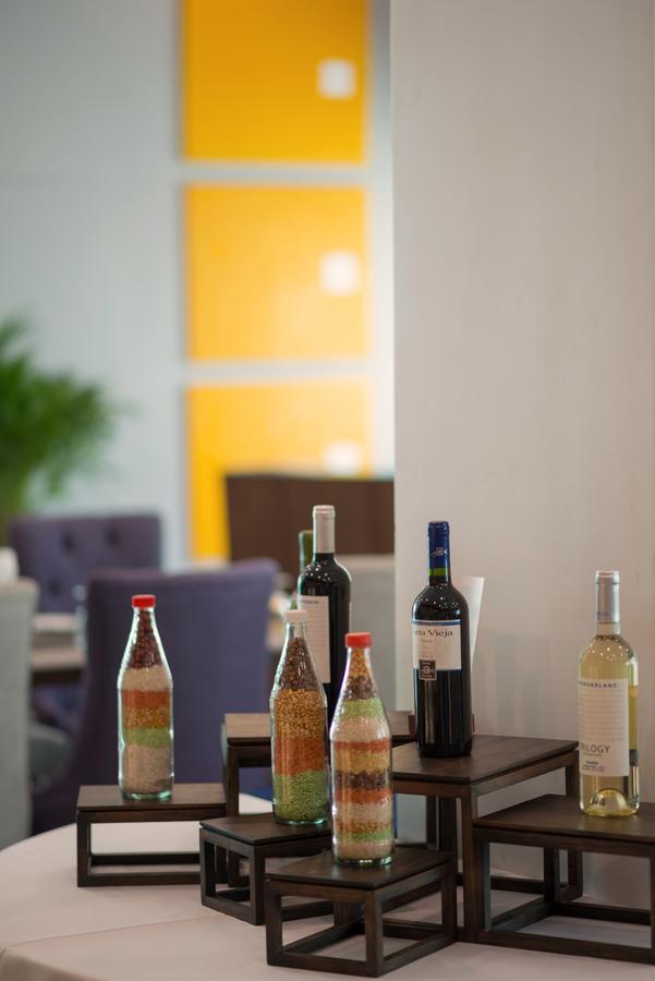 Wyne Hotel Rangun Zewnętrze zdjęcie