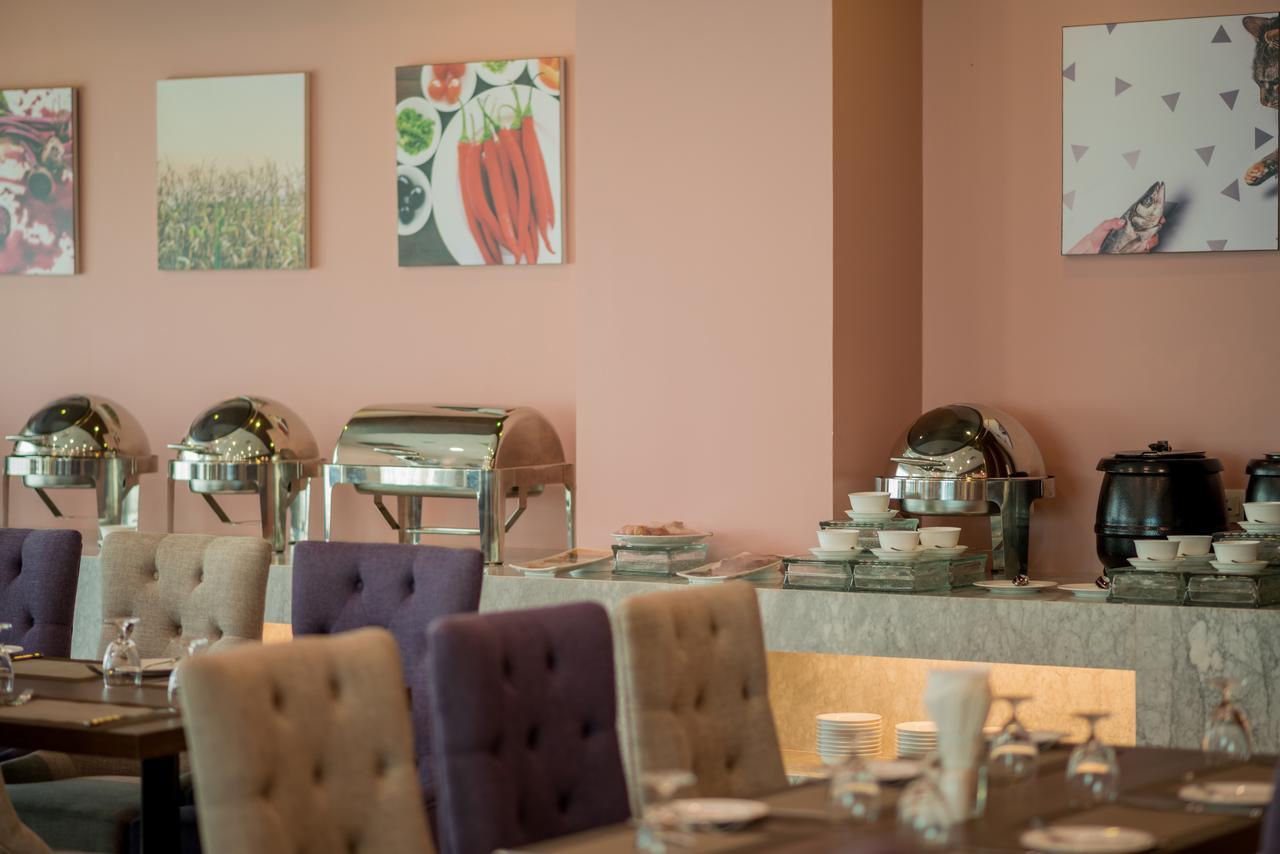 Wyne Hotel Rangun Zewnętrze zdjęcie