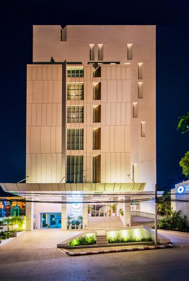 Wyne Hotel Rangun Zewnętrze zdjęcie