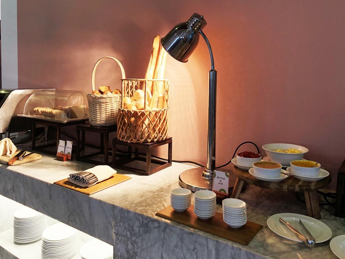 Wyne Hotel Rangun Zewnętrze zdjęcie