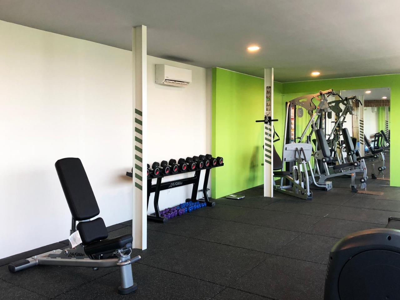 Wyne Hotel Rangun Zewnętrze zdjęcie